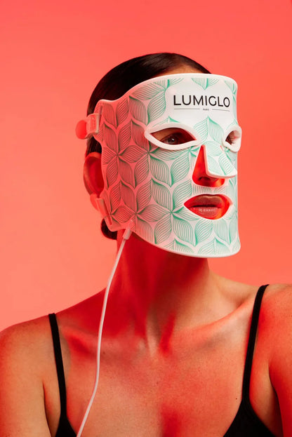 https://cdn.shopify.com/s/files/1/0604/4044/4990/files/masque-led-rouge.webp?v=1748313094